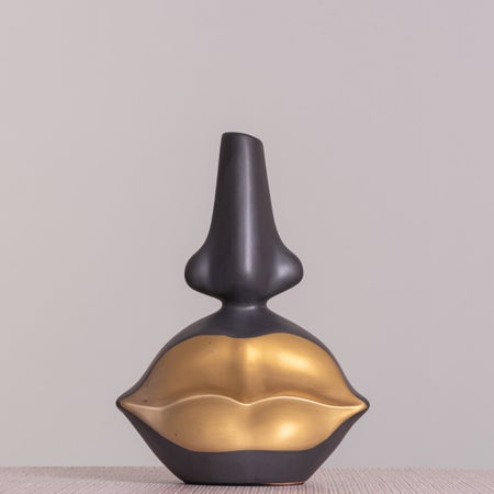 Lucky Lips (Black/ Gold) Ceramic Home Decor