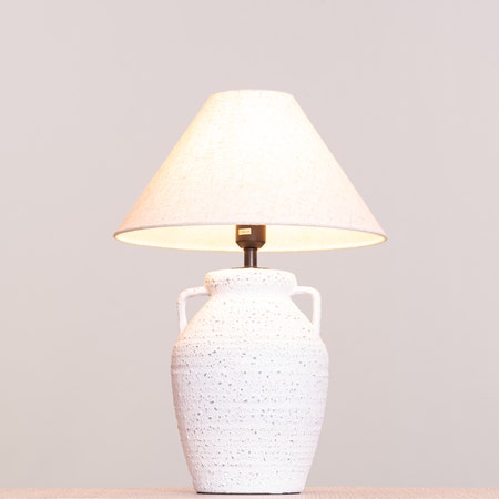 Pearly Whites (White, Beige) Ceramic Table Lamp